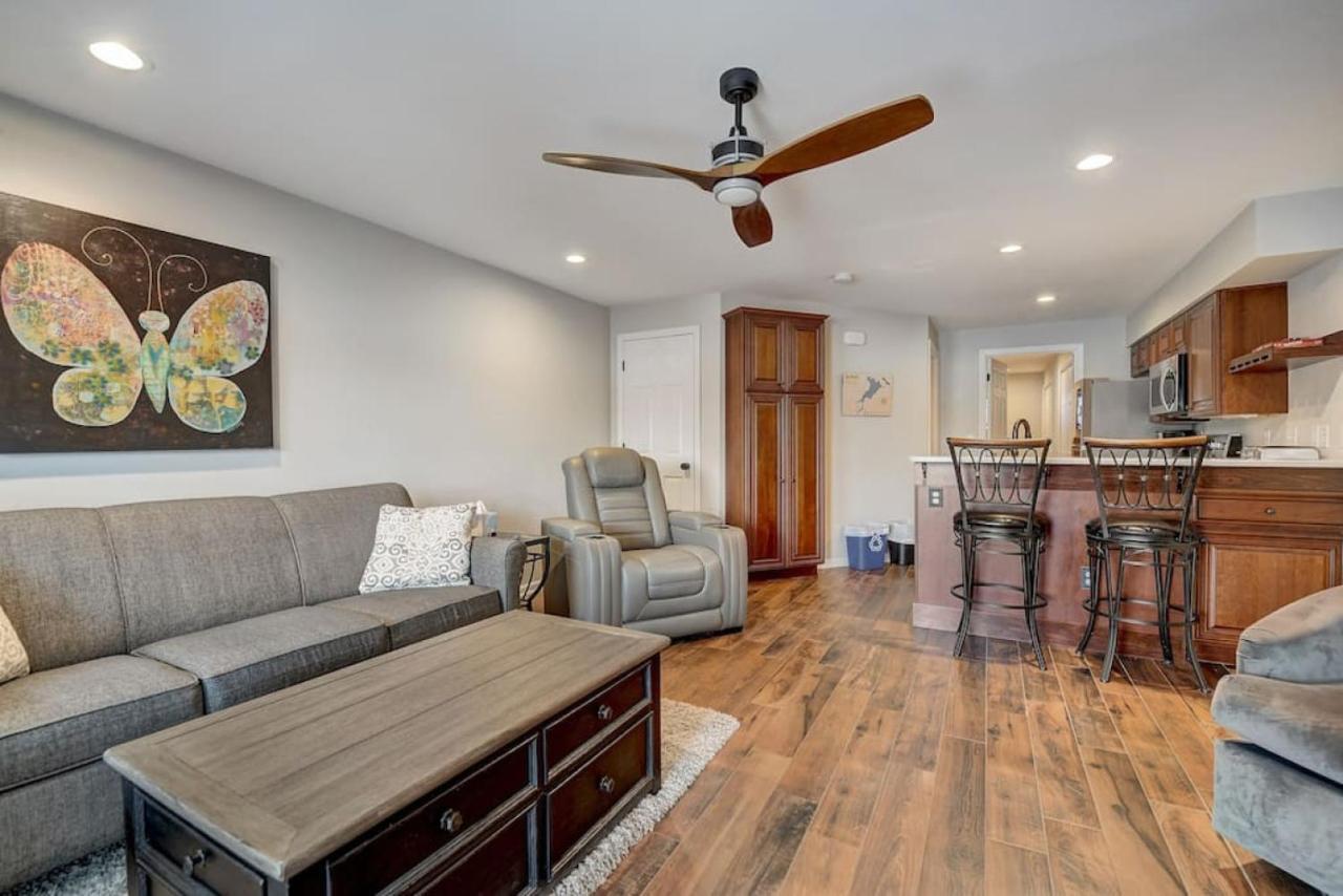 Dells Lakefront Escape - Couples Or Families Wisconsin Dells Exterior photo